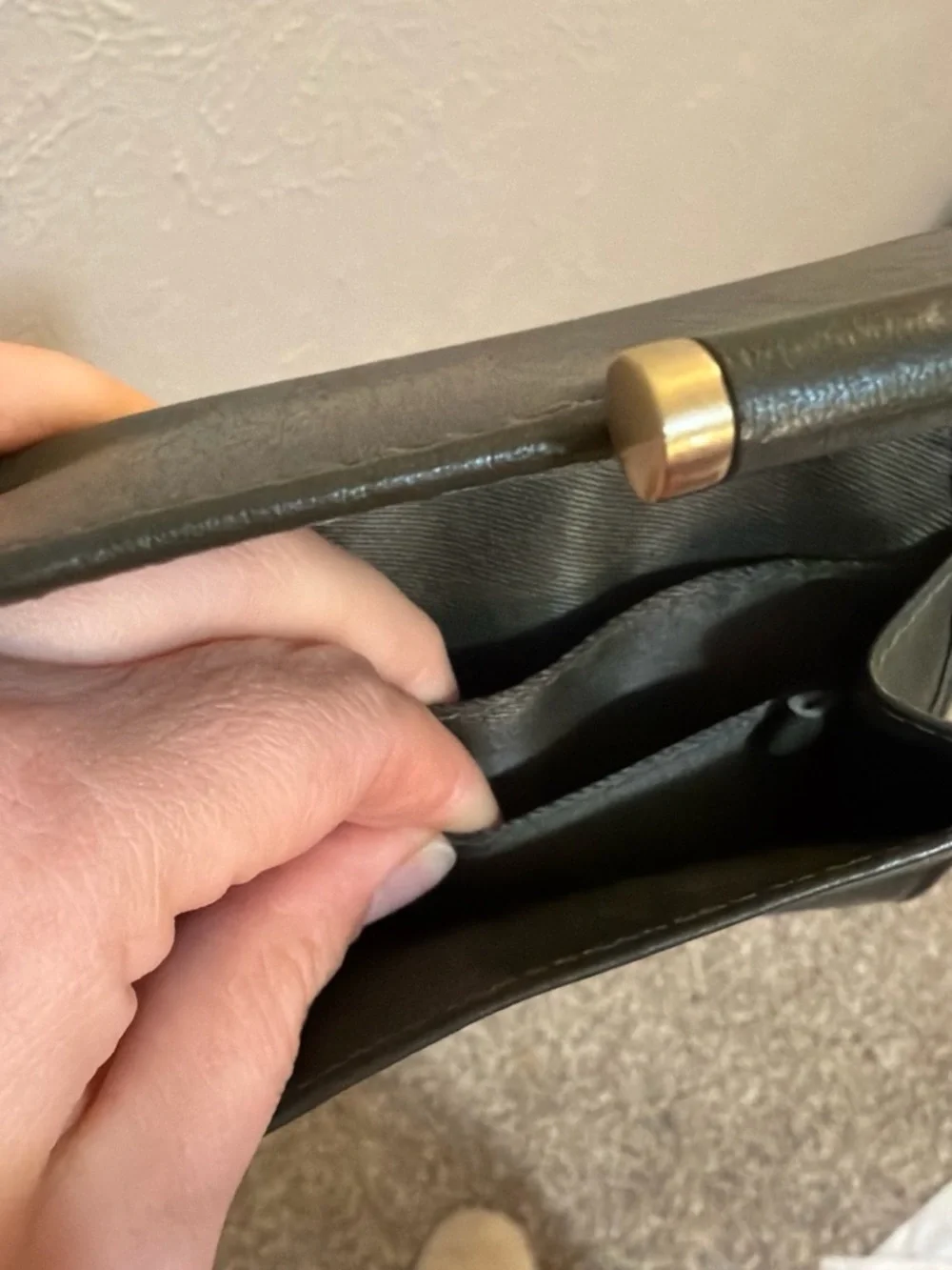 Compact Dark Green Leather Key & Card Holder with Gold Accent